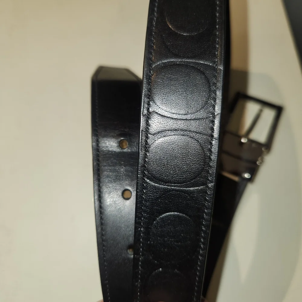 COACH Women's Black Leather Belt with Embossed Signature C Pattern - Size 34 - Picture 1 of 2